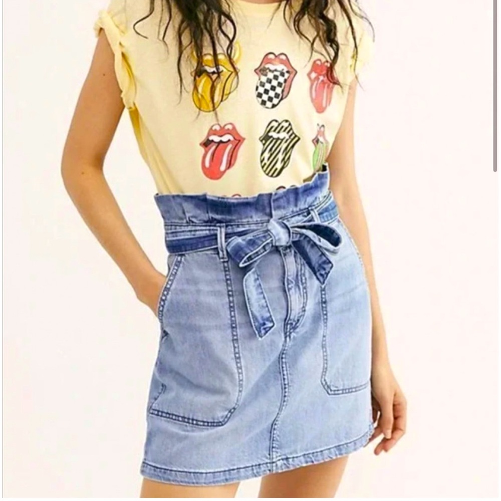 Free People Splendor in the Grass Paper bag waist mini denim skirt size 0 - Picture 1 of 6